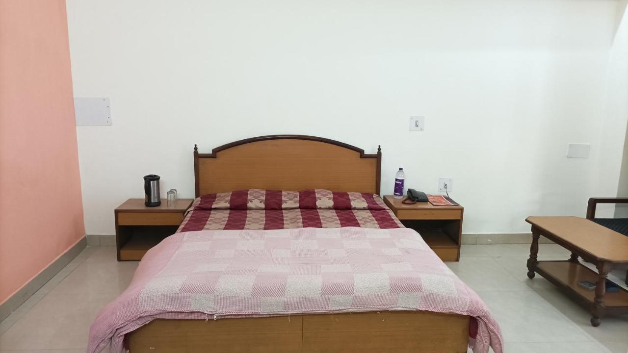 Hotel Siddharth Dehradun Exterior foto